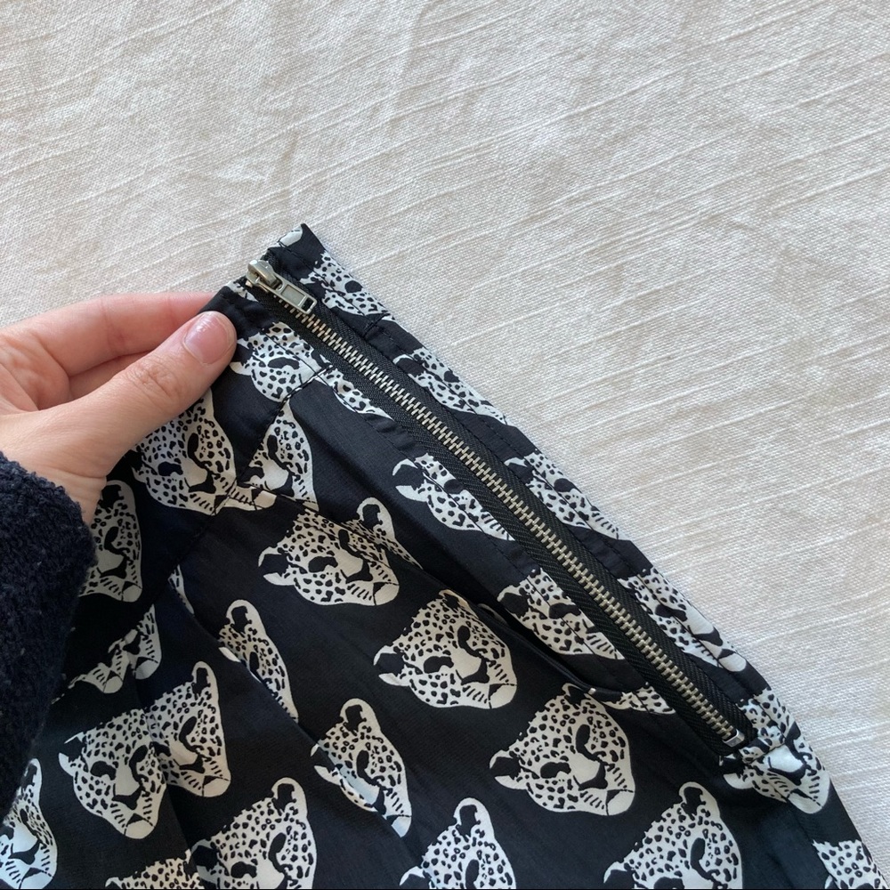 Lavish Alice black animal print art to wear overalls - Picture 3 of 13